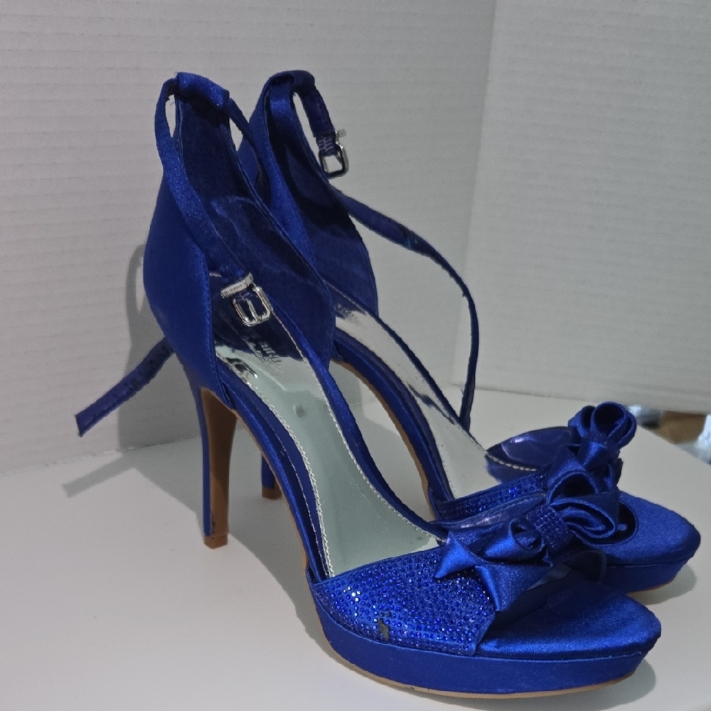 Gianni Bini Blue Stiletto Heels Satin Straps
